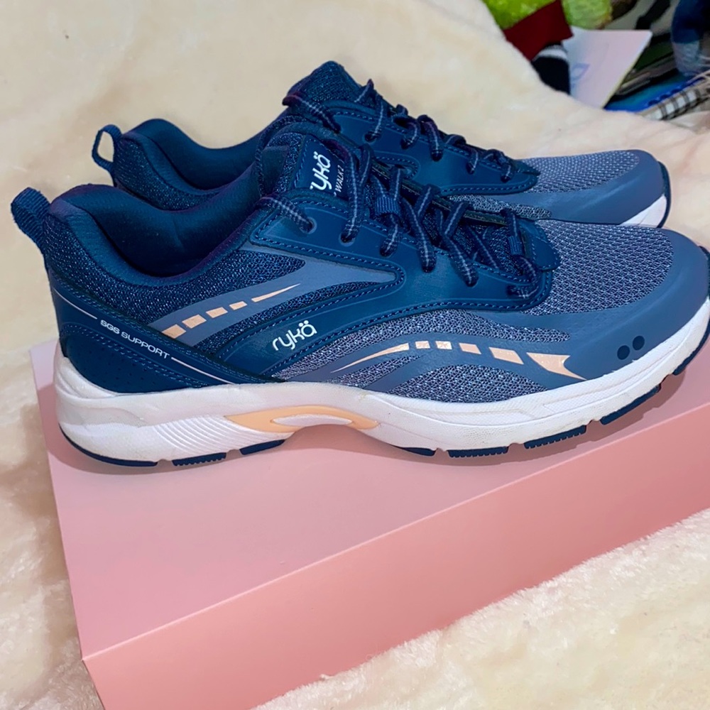 Ryka female shoes